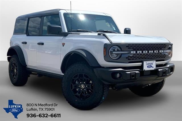 2026 Ford Bronco Badlands in Oxford White — front three-quarter view