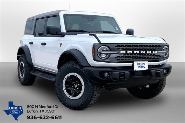 2026 Ford Bronco Badlands in Oxford White — front three-quarter view